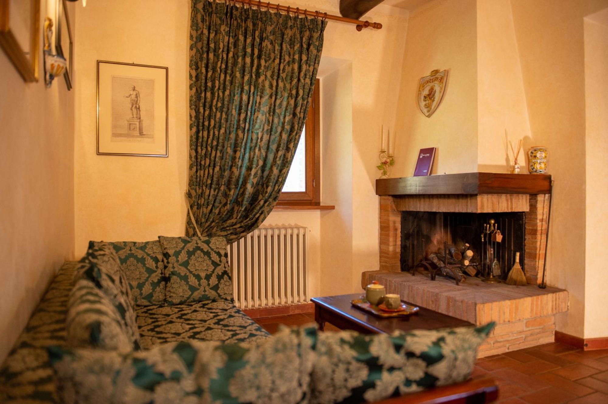 Rocca Di Pierle, Agriturismo Di Charme - Cortona Mercatale  Ngoại thất bức ảnh